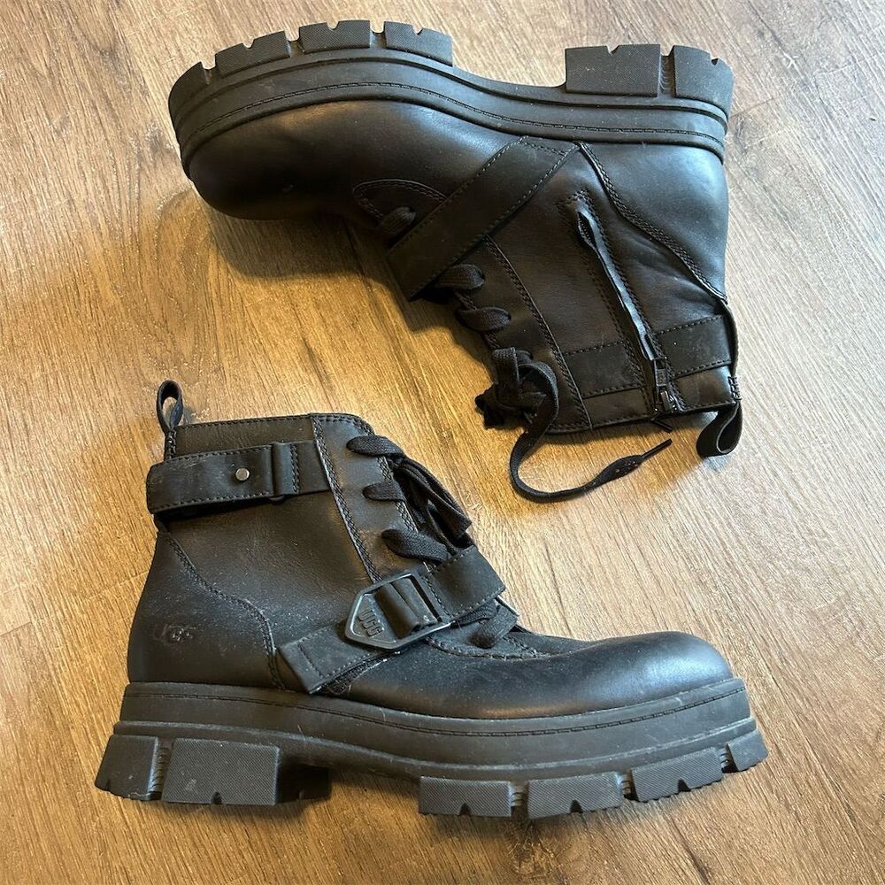 UGG Women's Ashton Black Waterproof Ankle Booties Size 8 Casual